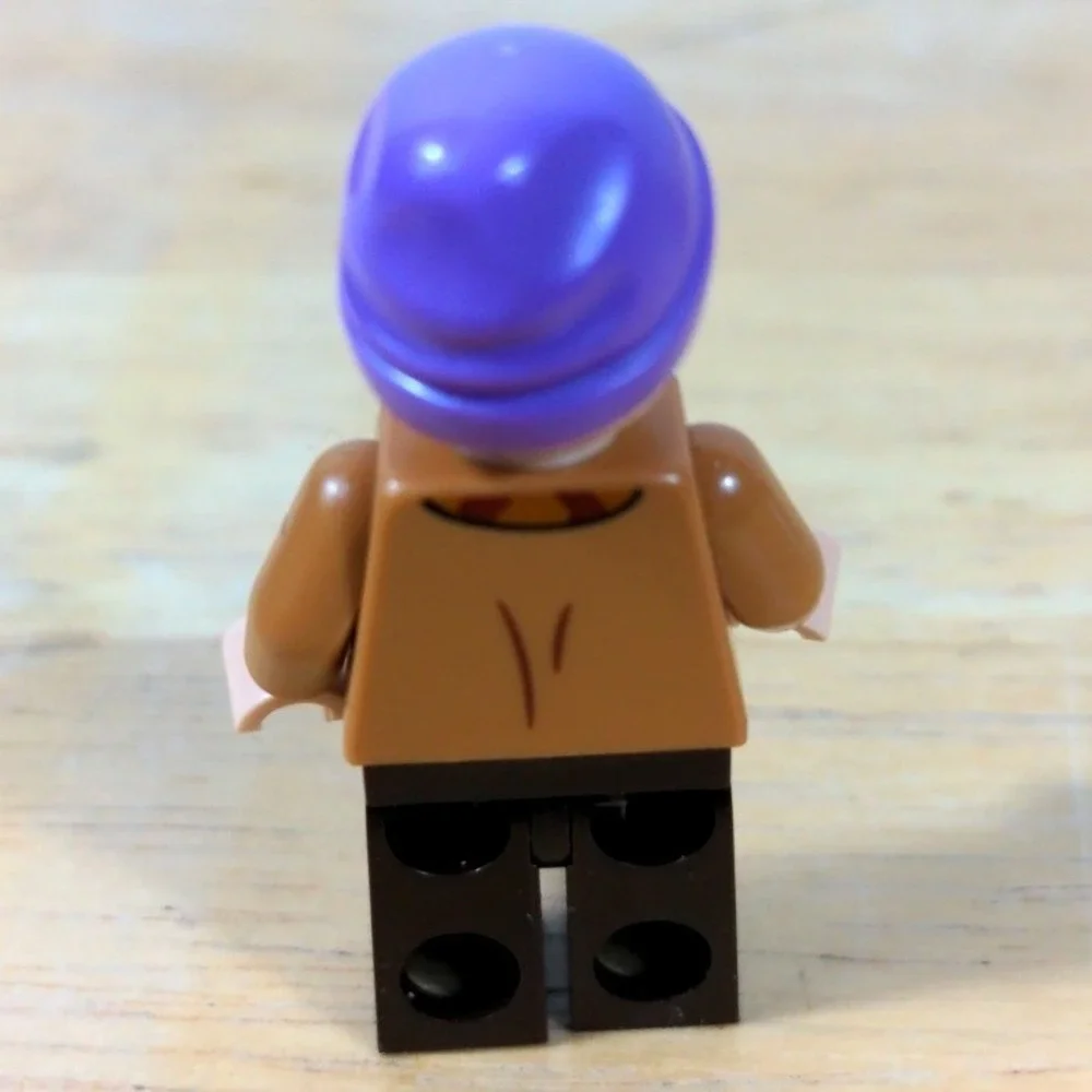 LEGO Minifigure Brown Jacket Purple Beanie City‎ Streetwear Y2K Excellent